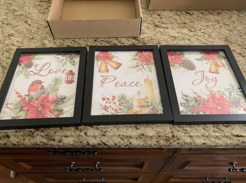 Brand new 3 piece framed Christmas wall art image indicator(4)