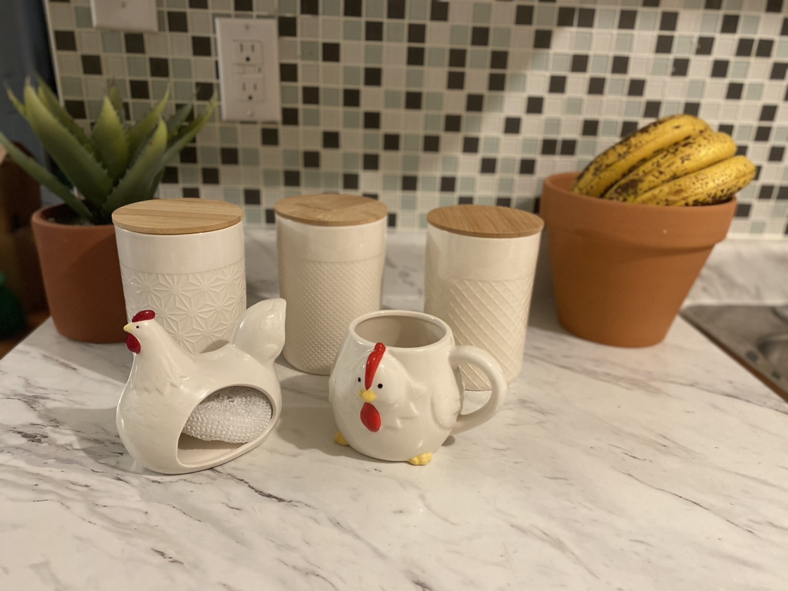 GLASS JARS W/ BAMBOO LIDS & TWO CERAMIC CHICKS (BRAND NEW) thumbnail