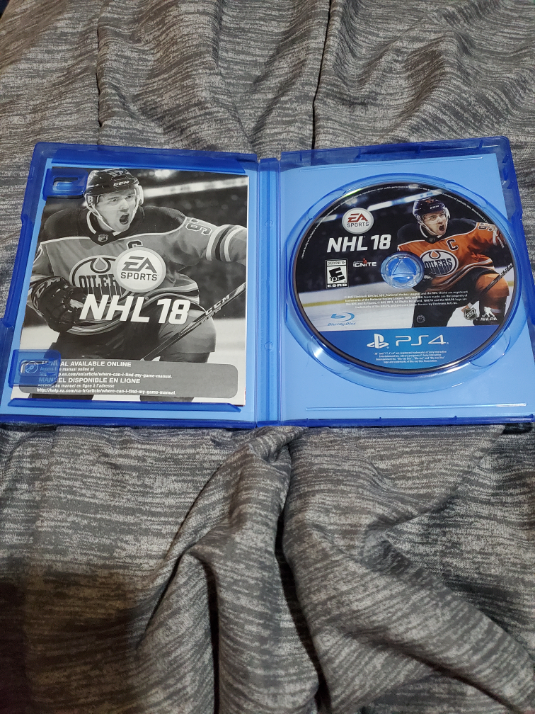 PS4 NHL 18 - photo 2