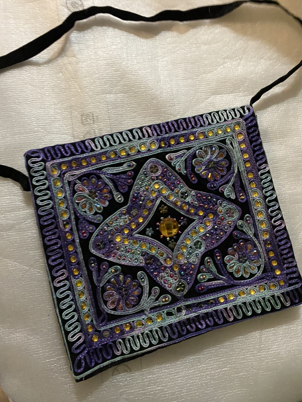 velvet purse thumbnail