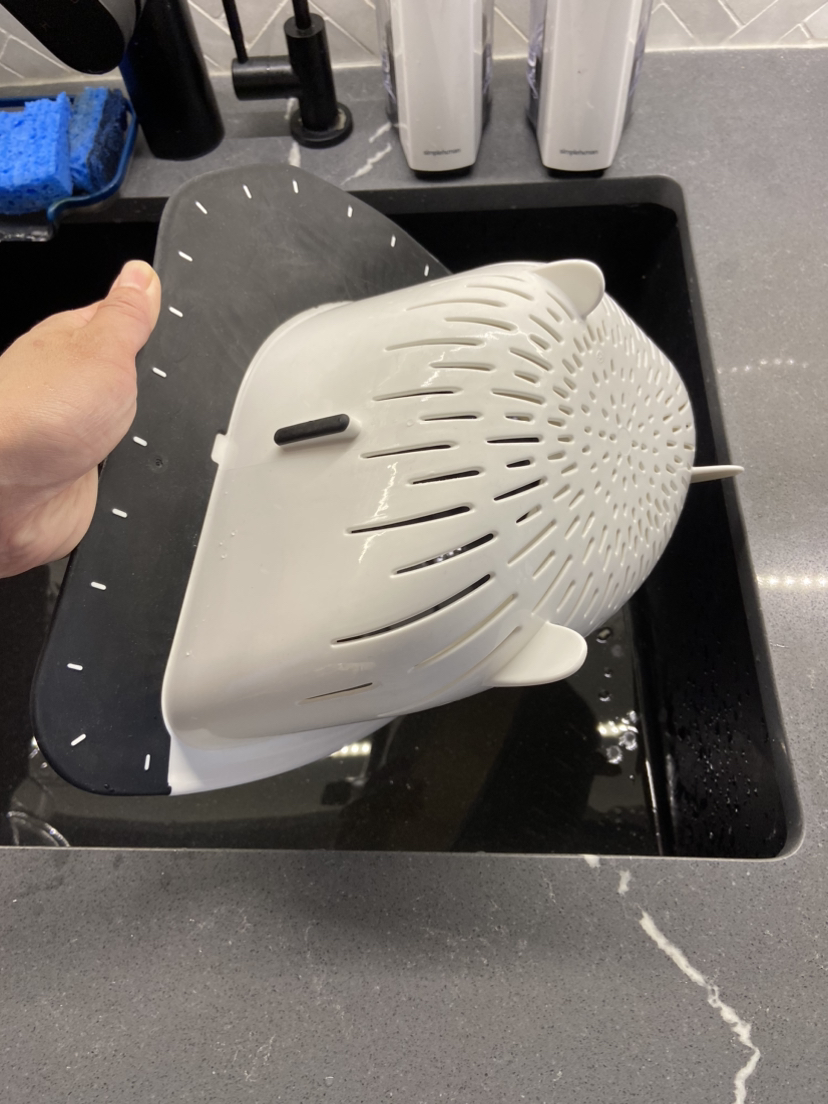 OXO GOOD GRIPS OVER THE COUNTER COLANDER image indicator(3)