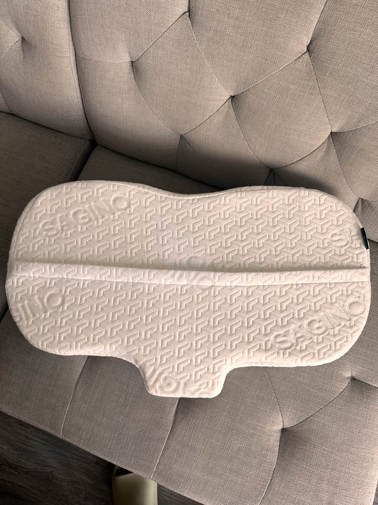 Sagino Cervical Memory Foam Pillow - photo 2
