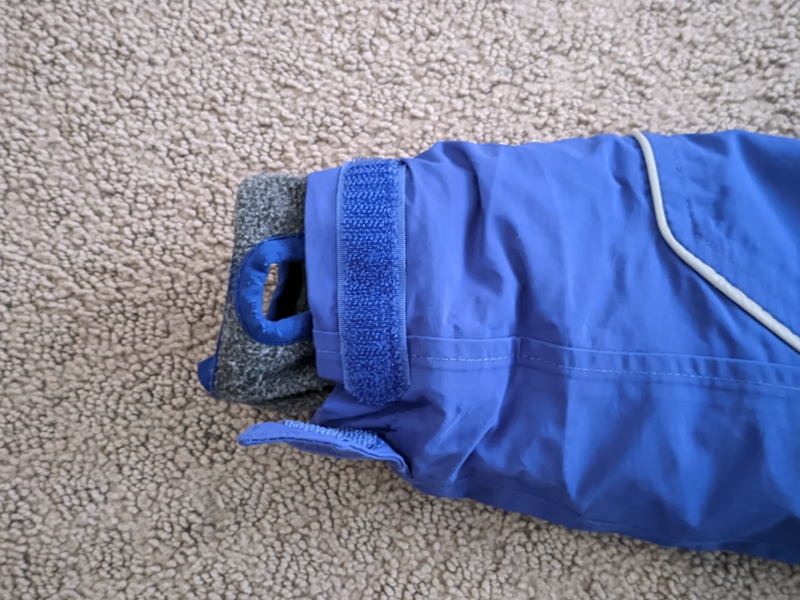 Gently used boys Lands End size 5/6 years old winter jacket image indicator(6)