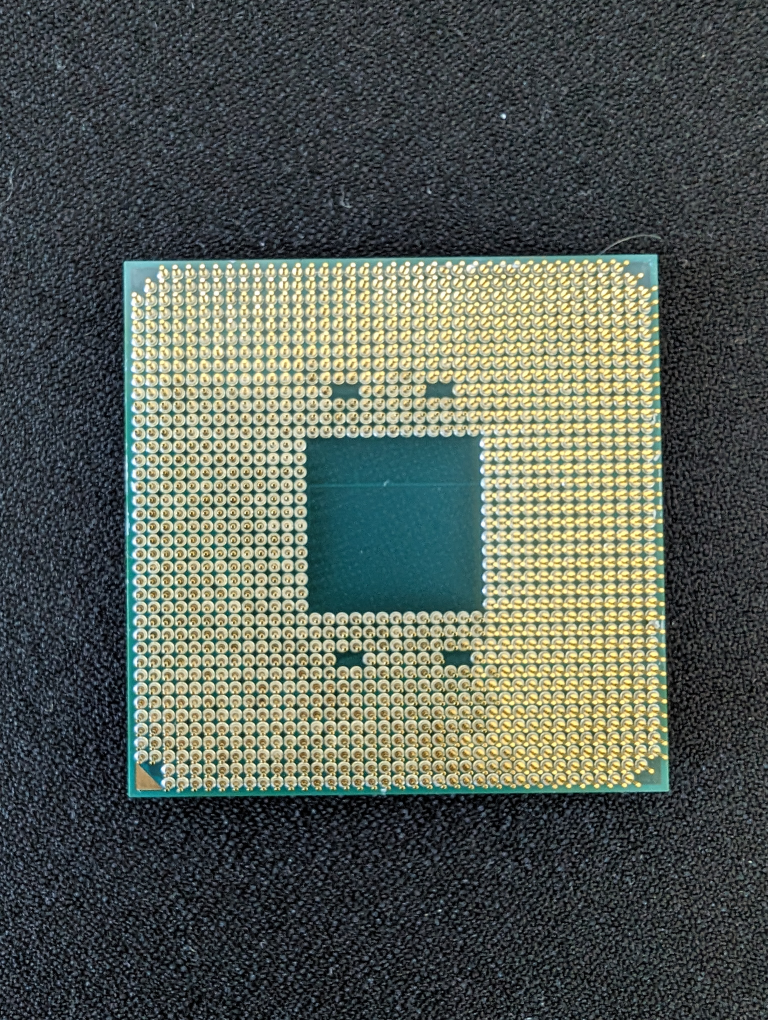 AMD Ryzen 7 5800X - photo 2