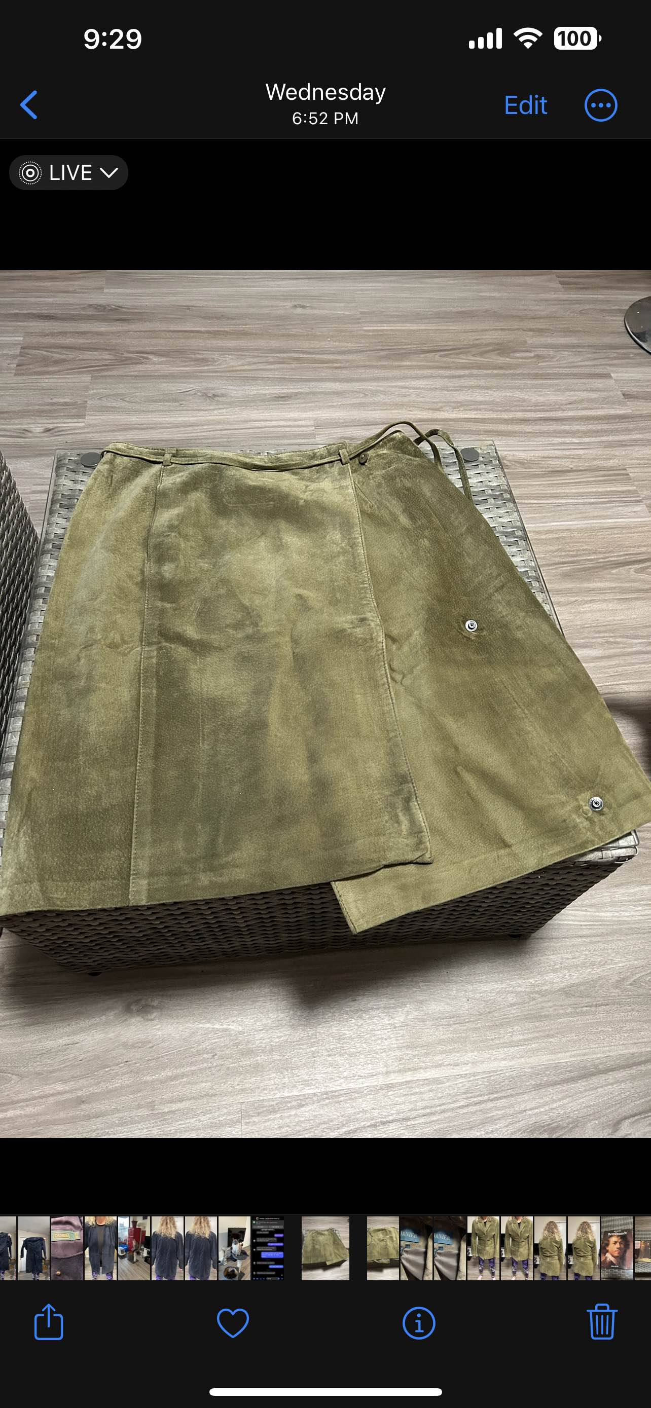 Danier suede leather and short skirt - photo 3