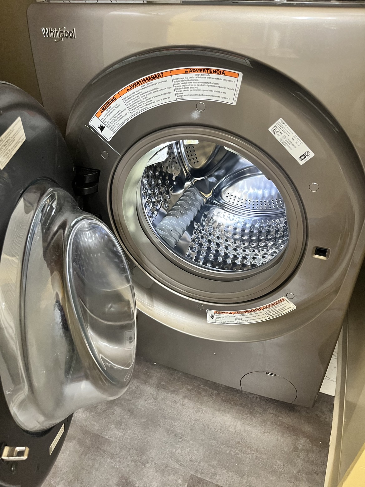 Whirlpool 2in1 washer/dryer - photo 3