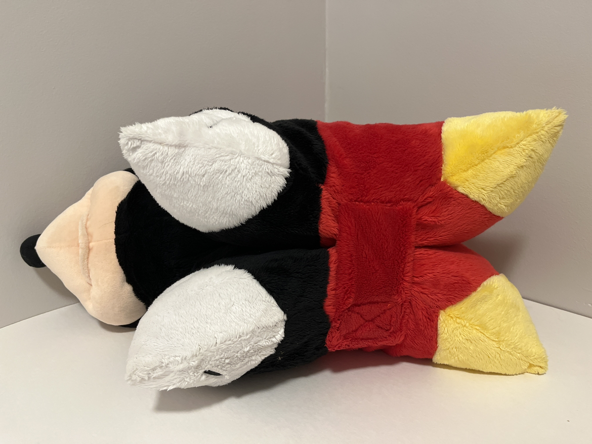 Disney’s Mickey & Minnie foldable cushion stuffed toy (set of 2) image indicator(4)