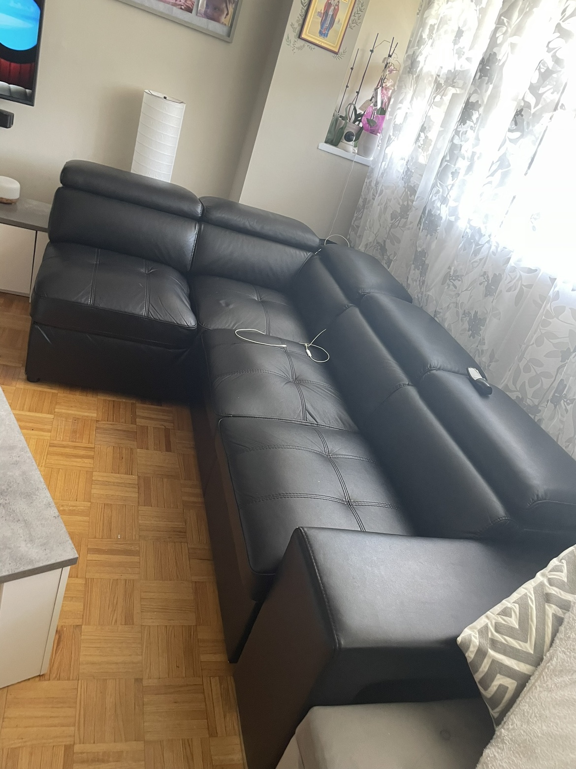 Leather sofa bed for sale, - photo 2