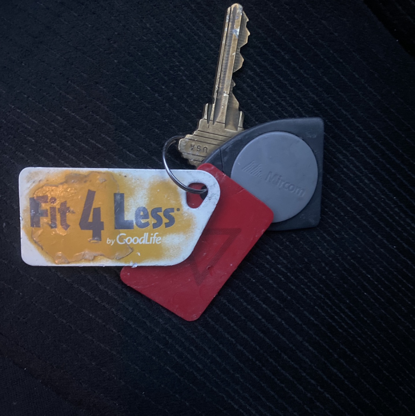 Found key and fob at Don Valley parking thumbnail