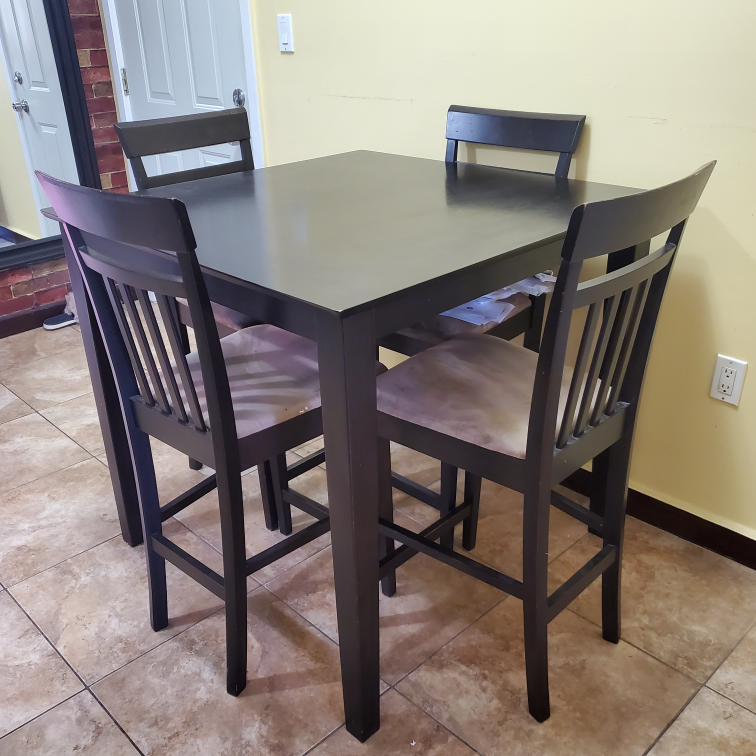 Kitchen Table with 4 Chairs 39x39x36