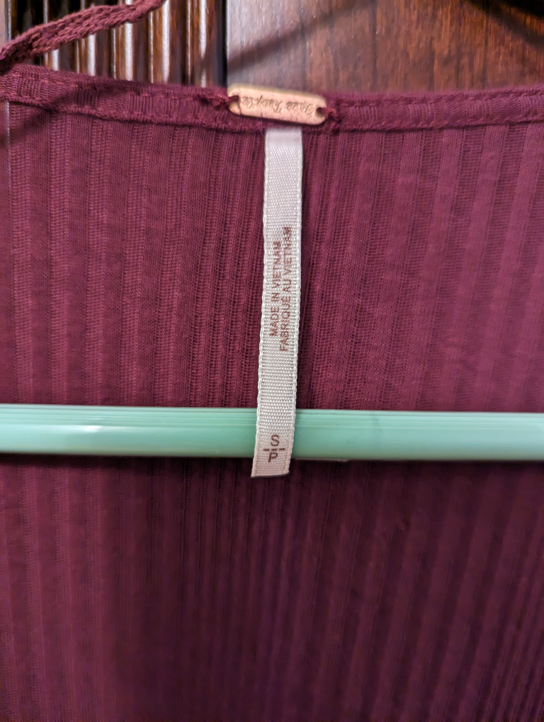 Hobo chic top burgundy image indicator(3)