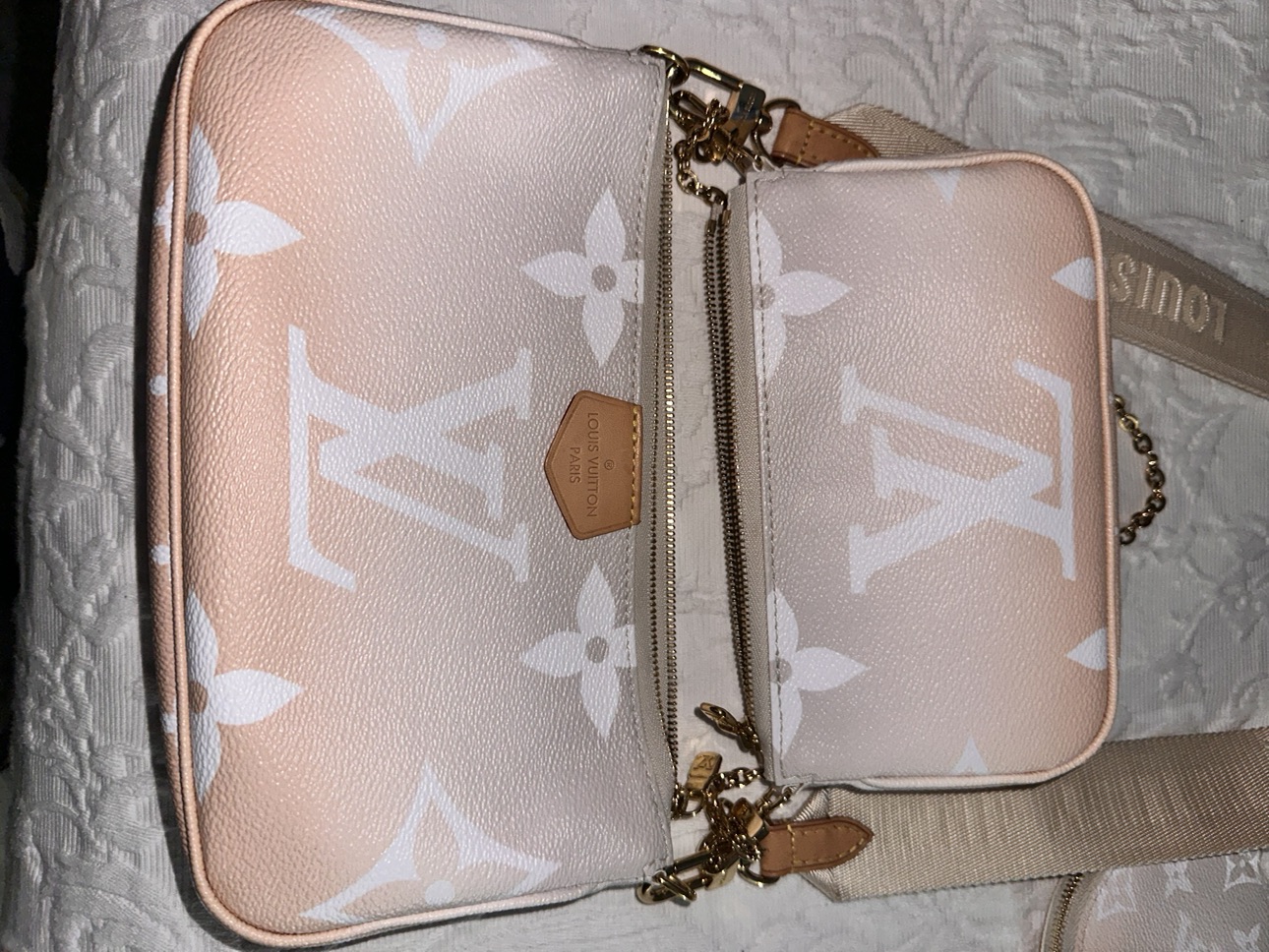LV by Pool Edition - photo 3