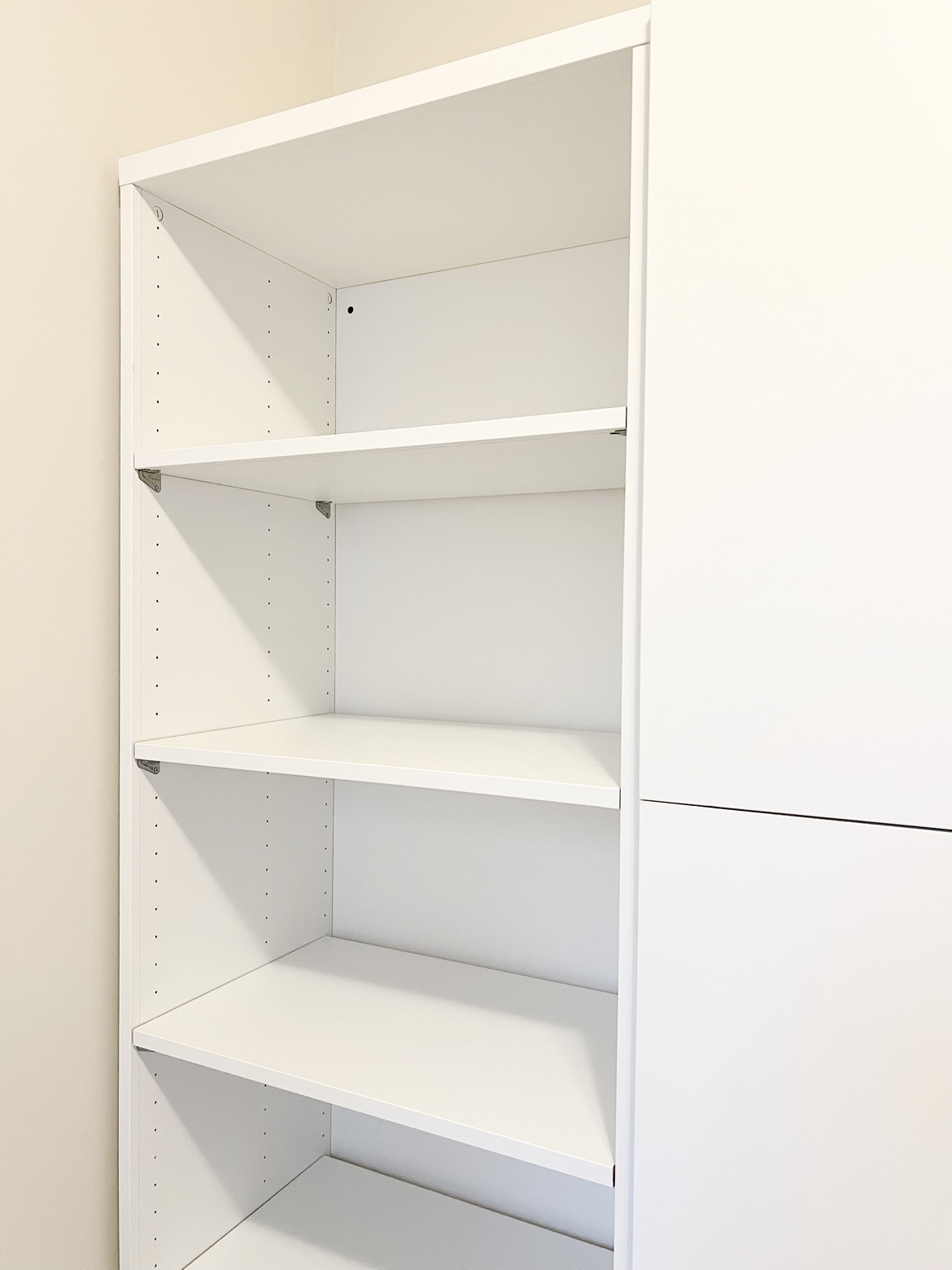 Ikea Besta storage combination with doors image indicator(4)