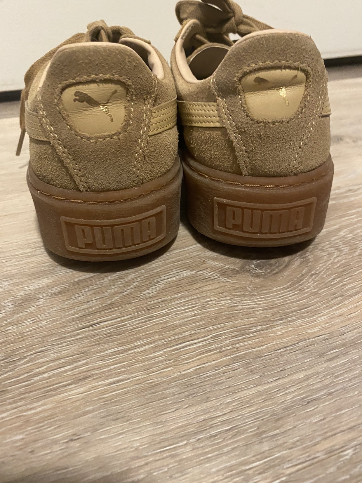 Puma Suede image indicator(2)