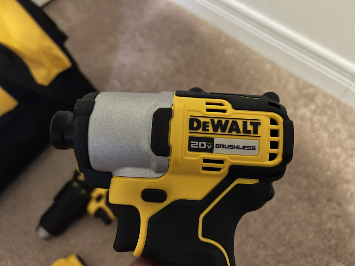 30% off DeWALT Drill/Hammer Drill/Impact Driver Combo Kit - photo 3