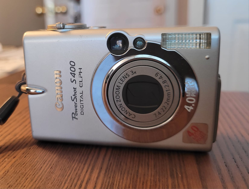 Canon PowerShot S400 digital camera thumbnail