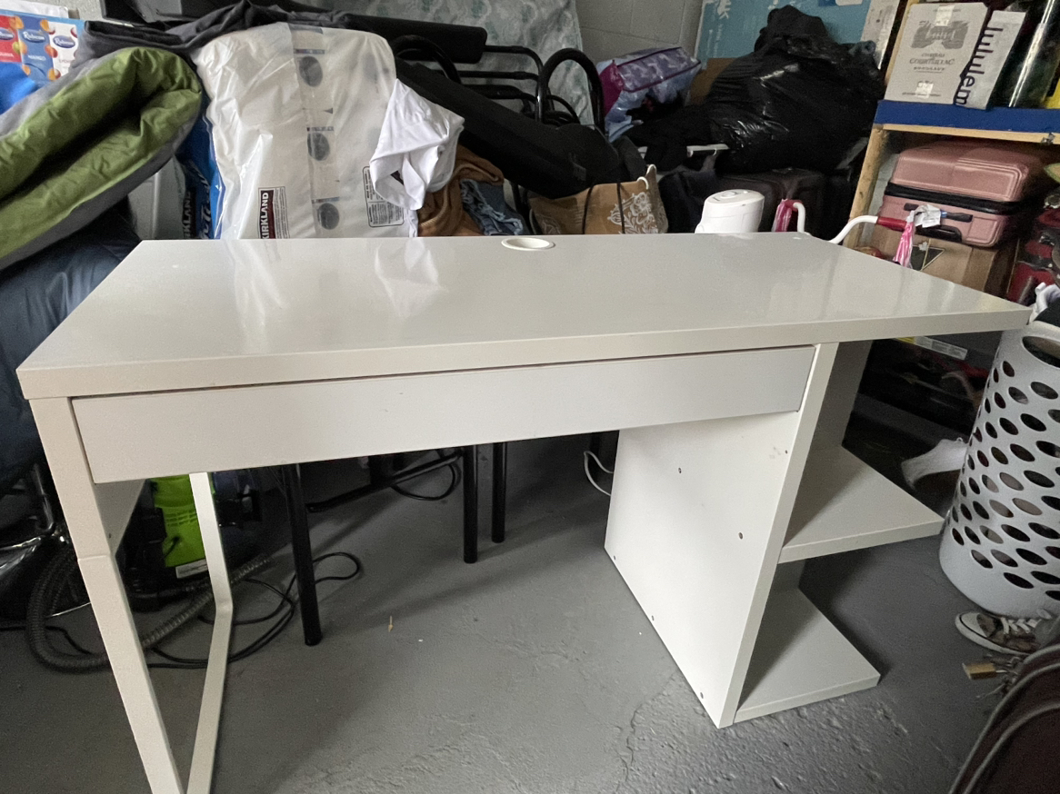 Ikea study Table thumbnail