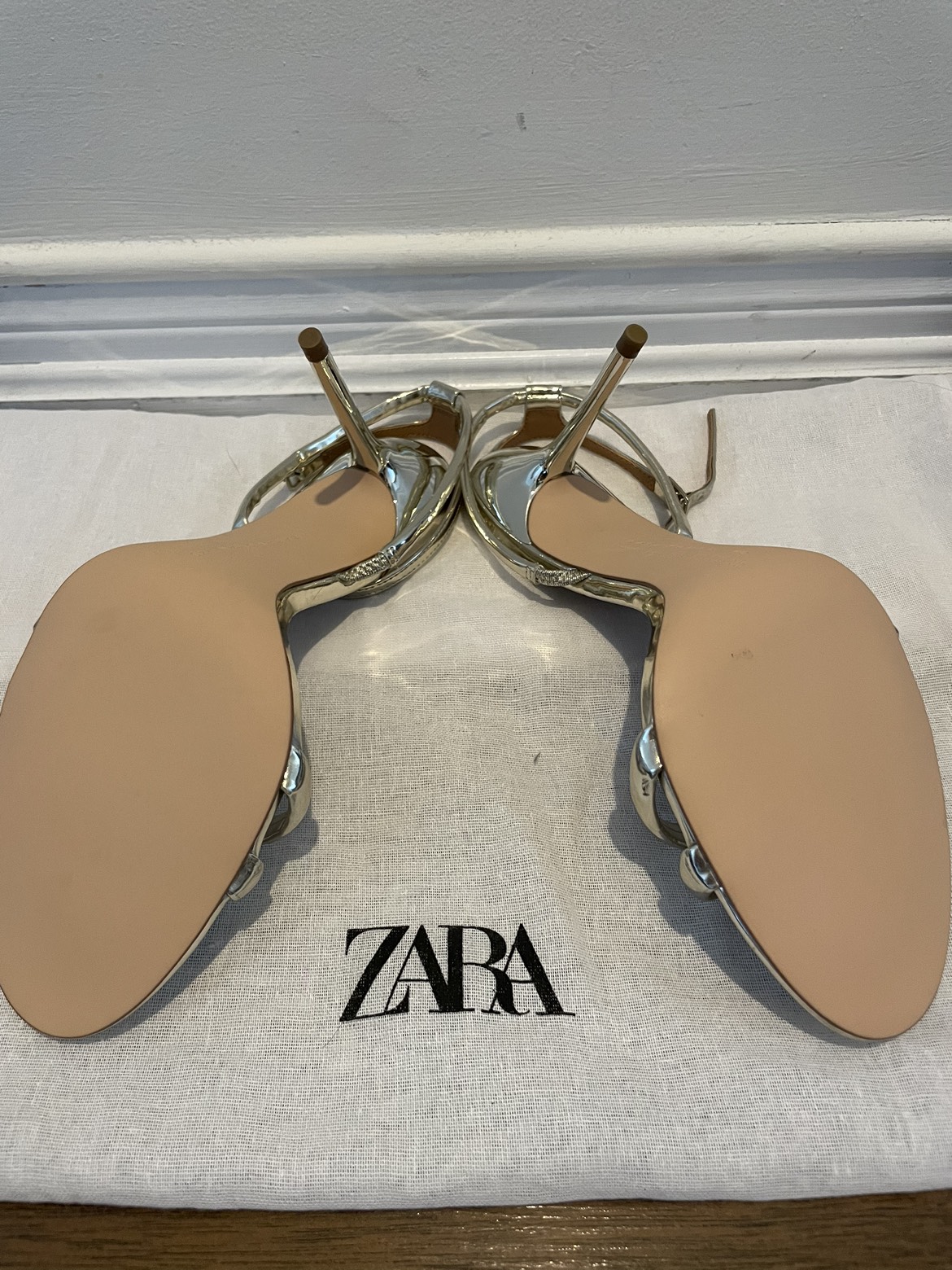 Zara: NEW Soft Gold Strappy Heels Size 9 $35 - photo 3