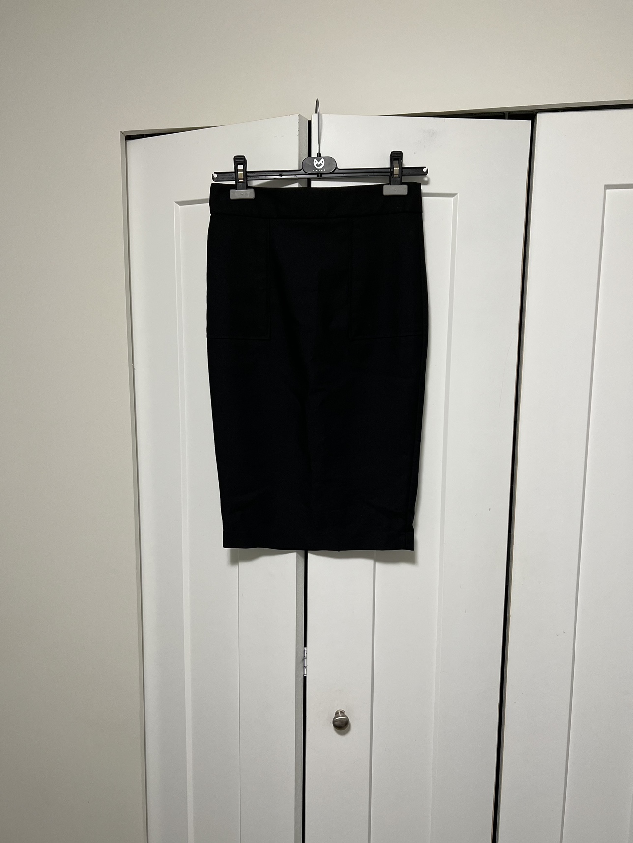 ZARA black pencil skirt - size 5 image indicator(4)
