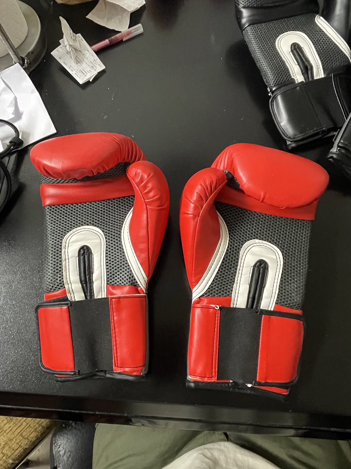 *TWO PAIRS* 12oz Everlast Boxing Gloves - photo 5