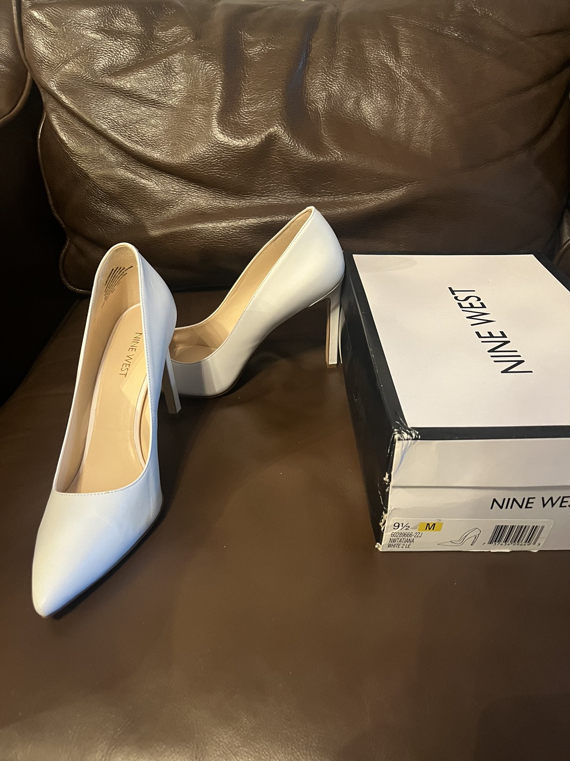 BNIB Nine West all white heels thumbnail