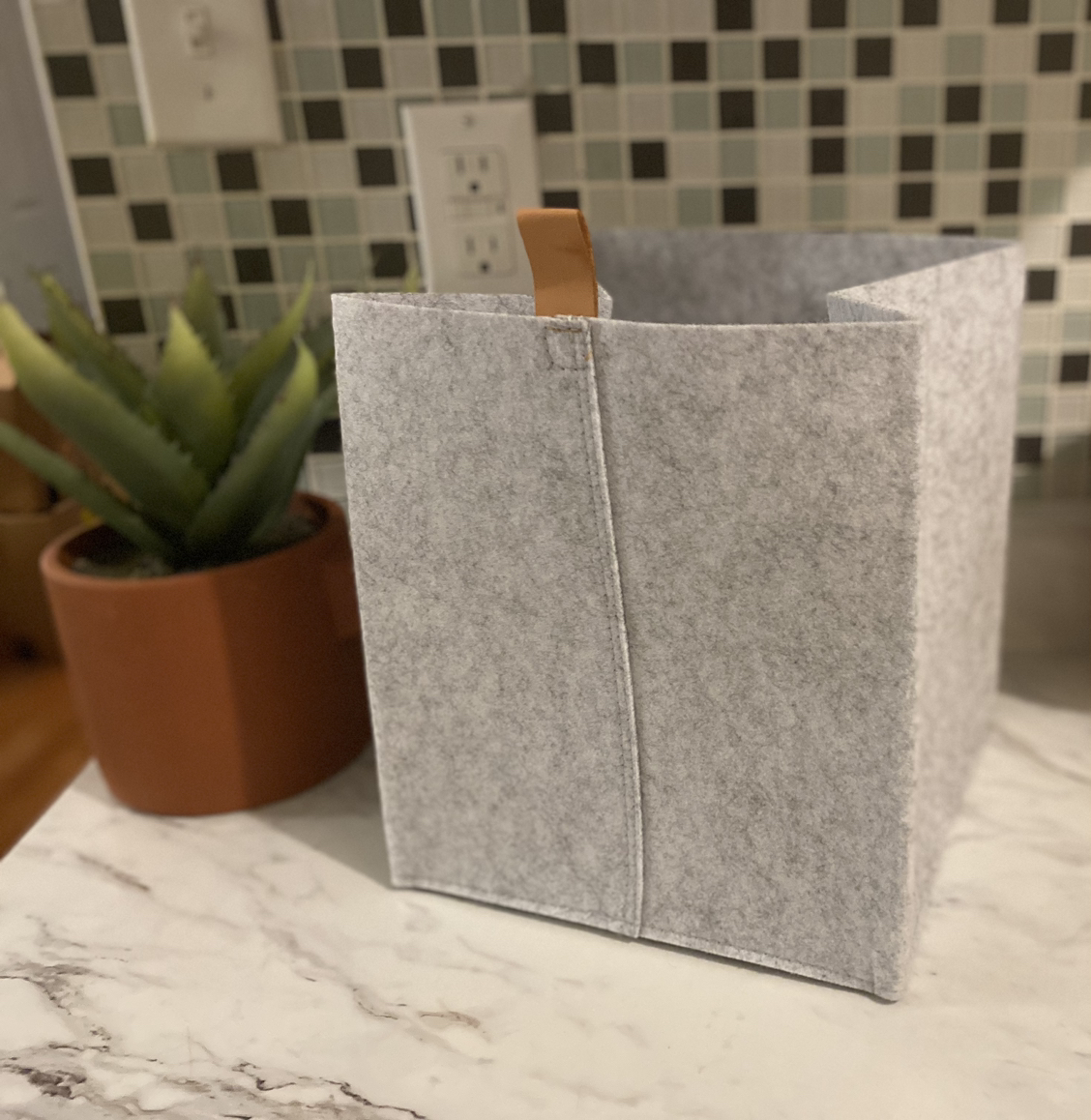 COLLAPSIBLE FOLDABLE STORAGE / CONTAINER BAGS thumbnail