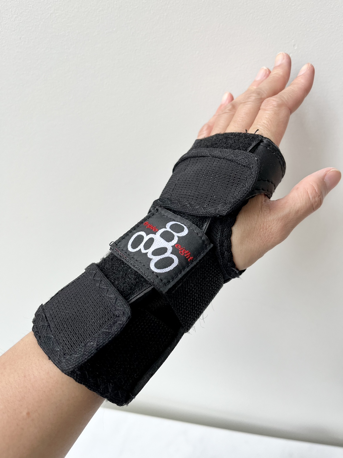 Small wrist guards LIKE NEW 🦃 thumbnail