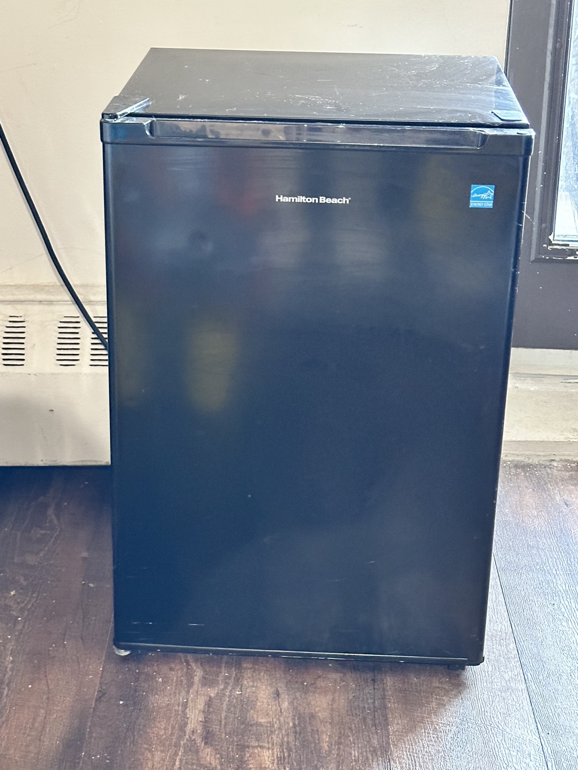 Mini fridge