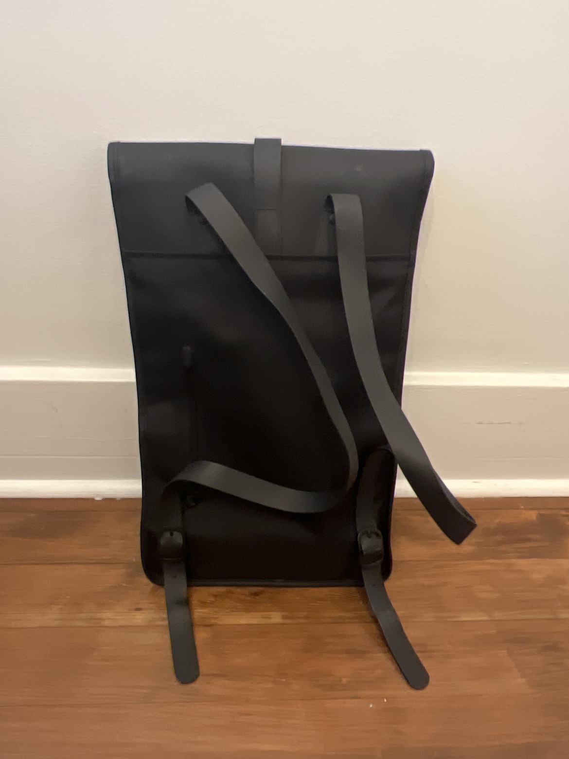 Rains Waterproof Black Backpack - photo 2
