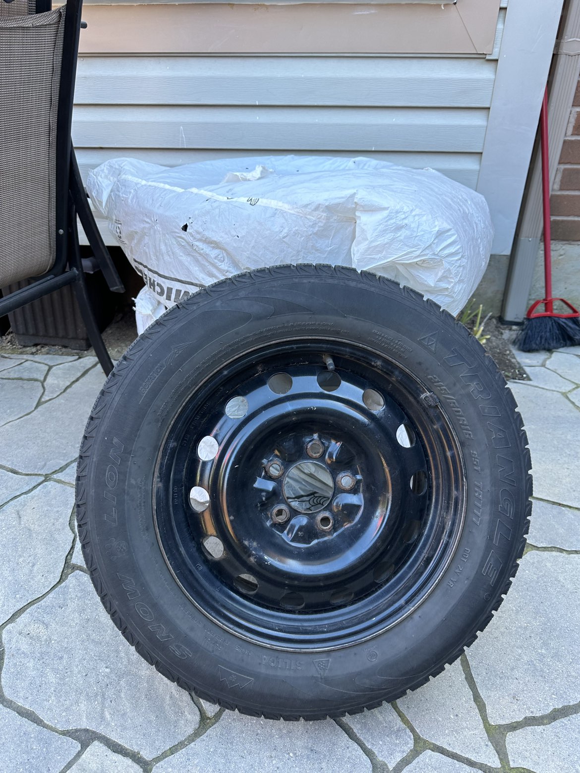 Snow tires 215/60 R16 - photo 5