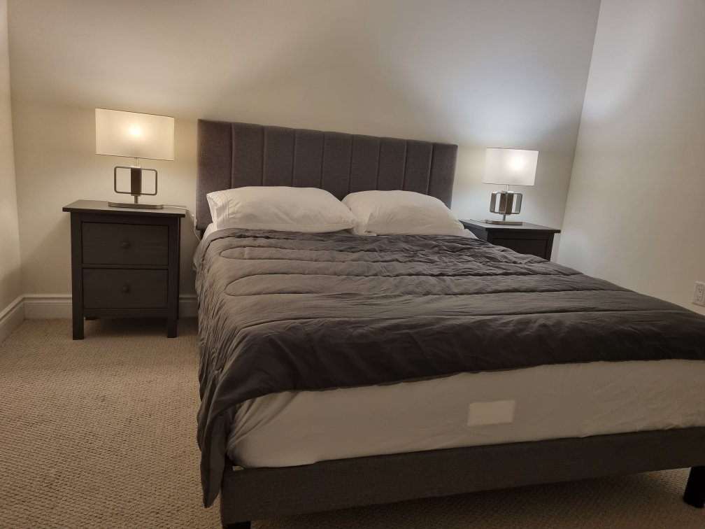 Queen bed - photo 5