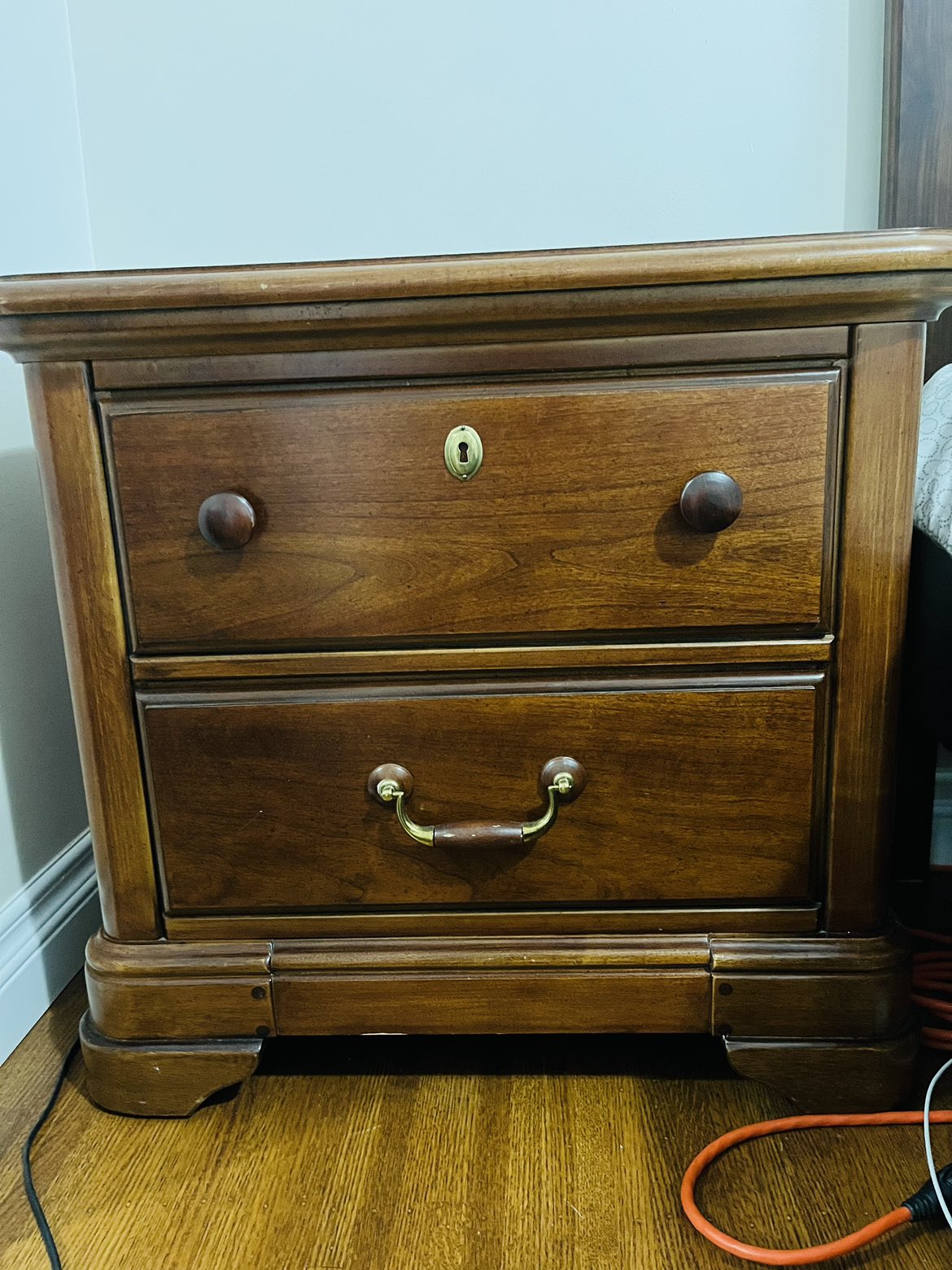 Brown night stand