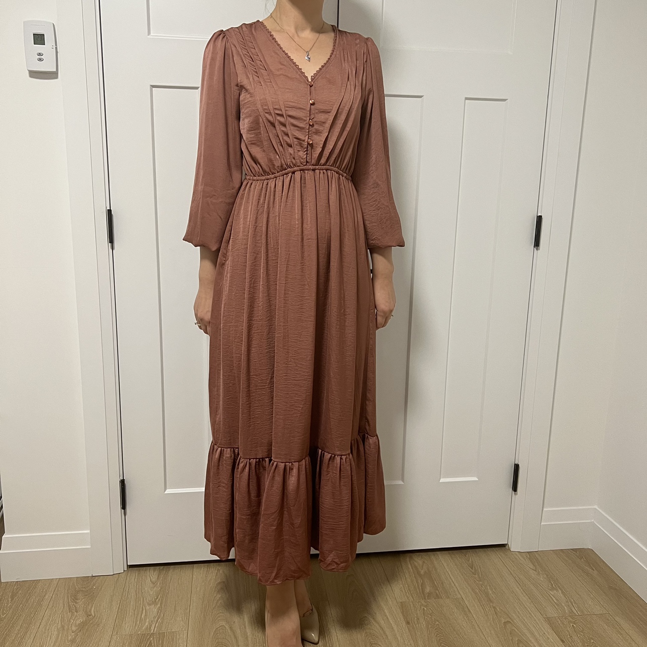 New midi silky dress - size M image indicator(3)