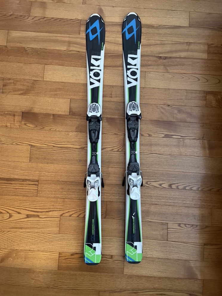 Volkl kids skis in excellent condition thumbnail