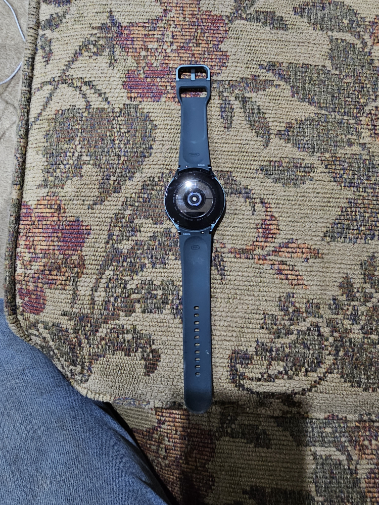 Samsung Galaxy Watch 4 - photo 2