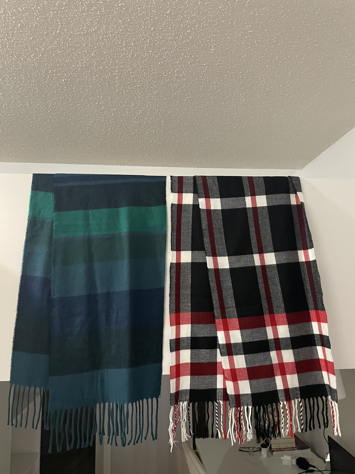 Scarf 2 for 10 dollars thumbnail