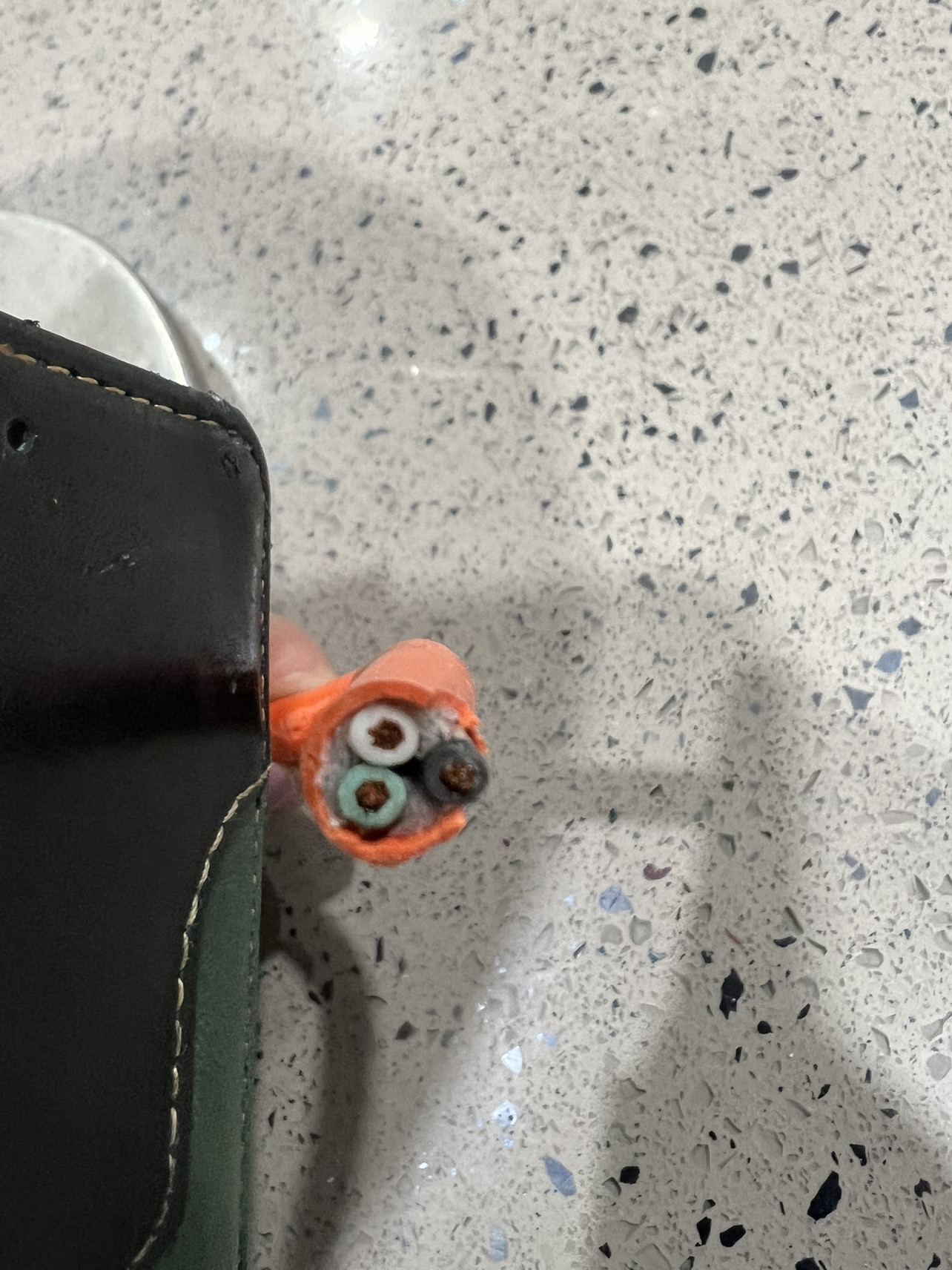 Outdoor extension cord - photo 2