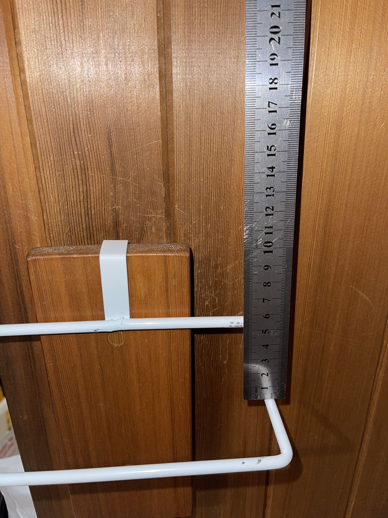 Towel hangers (two) #freecycle - photo 4