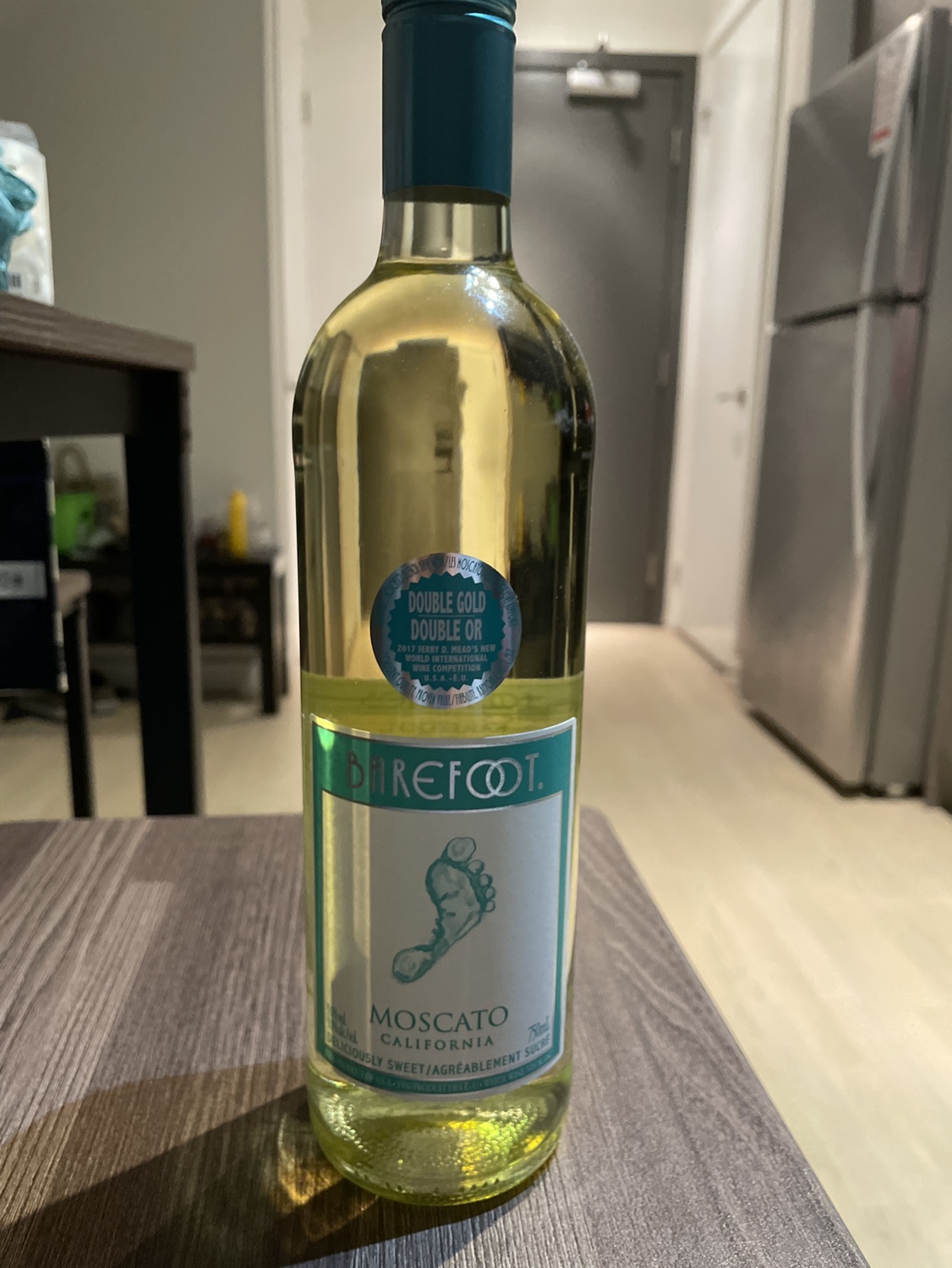 White wine 2 years old - photo 2