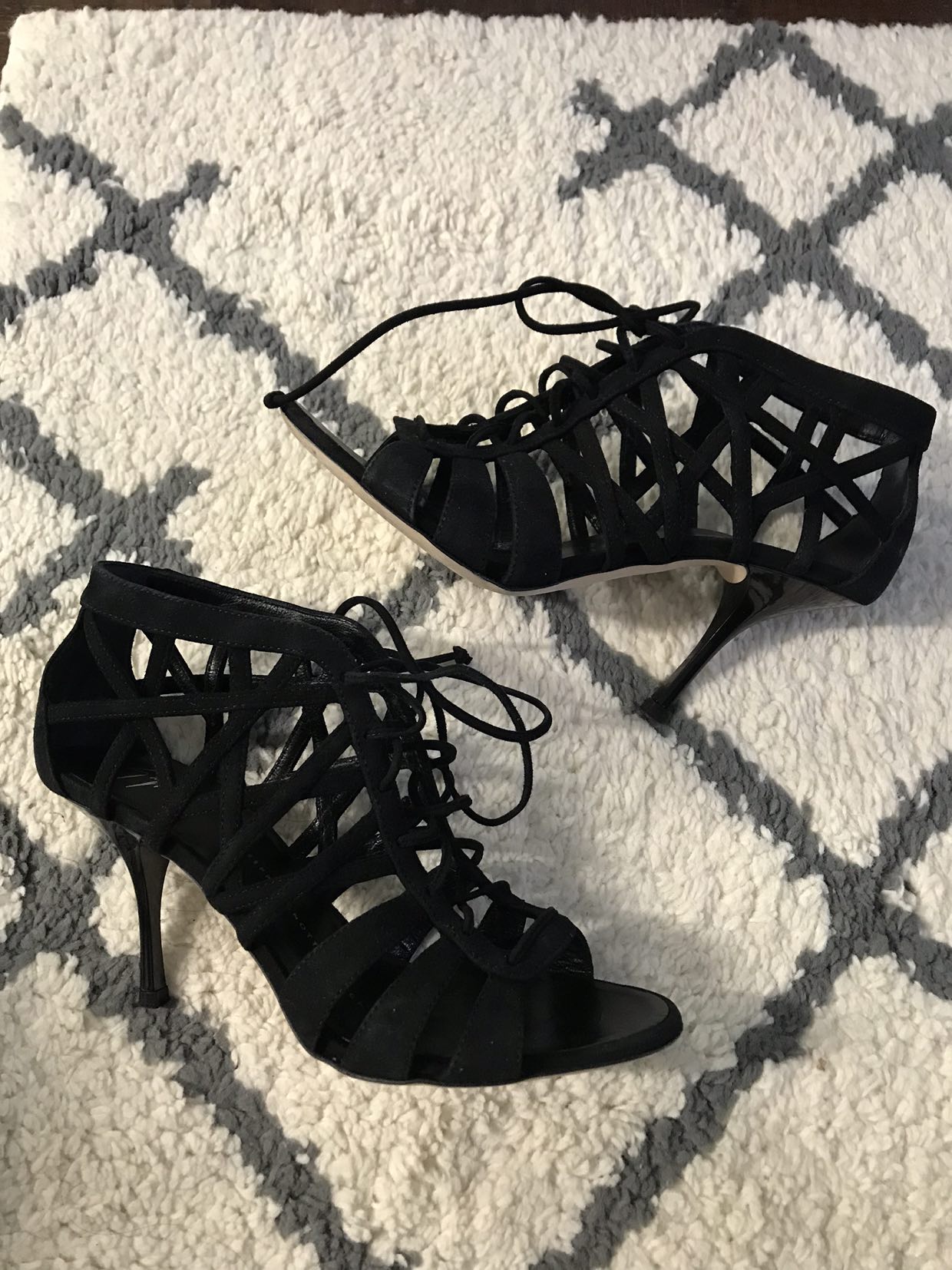 Guiseppe zanotti size 36 Strappy suede sandals thumbnail