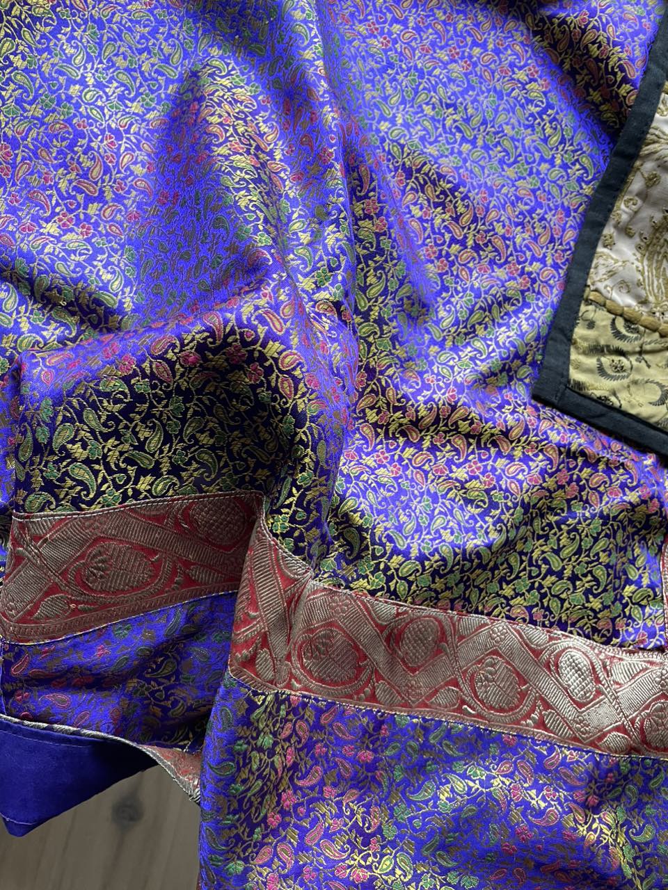 N India Cushion covers and table throw - photo 3