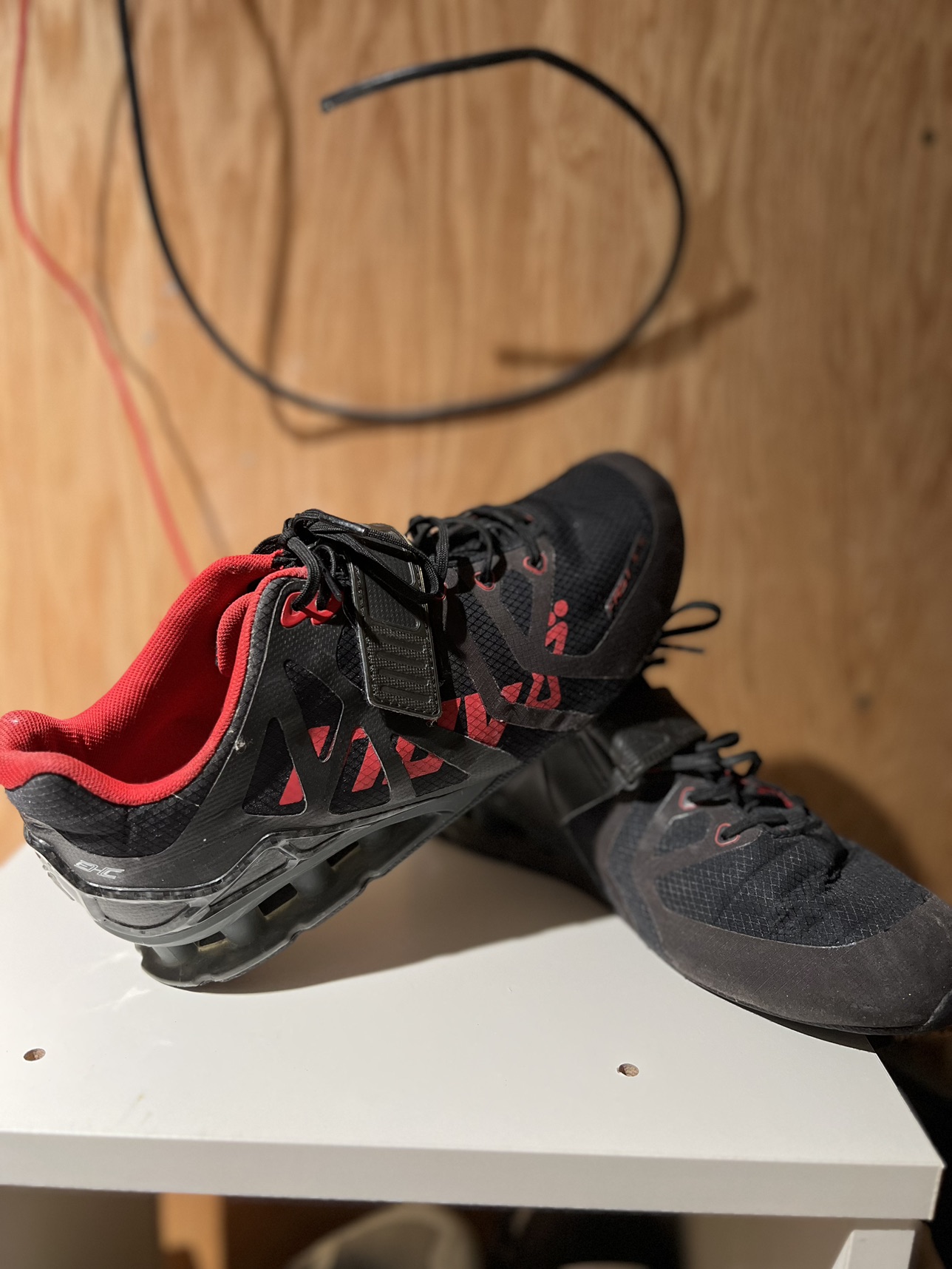 Innov8 lifting shoes size 9.5 - CrossFit oly lifters - photo 2