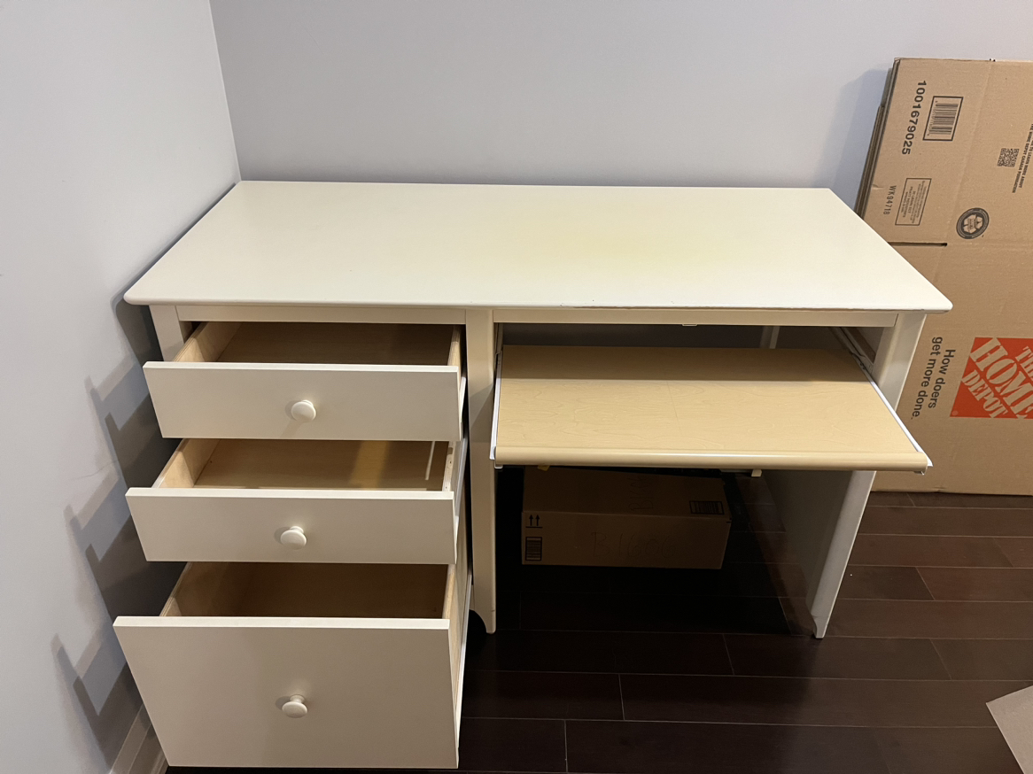 Office Desk with Chair / Computer Desk with Keyboard Space