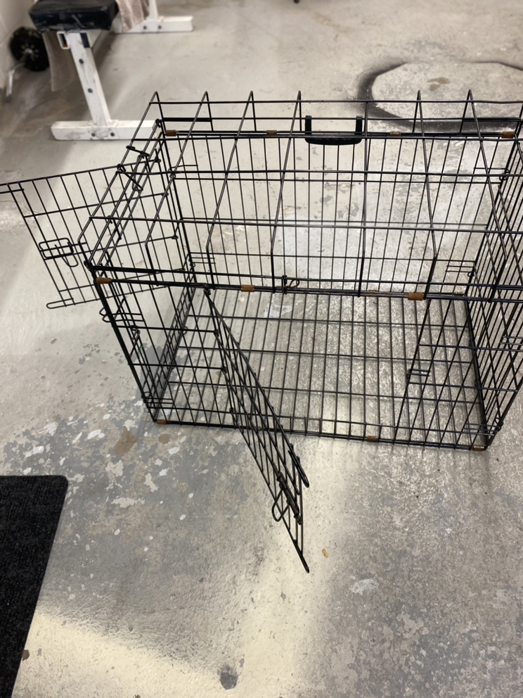 Dog cage thumbnail