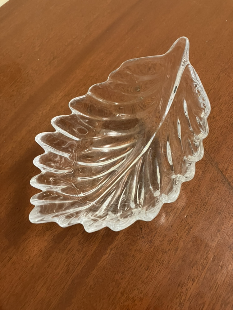 Adorable Fall Leaf Bowl 🦃