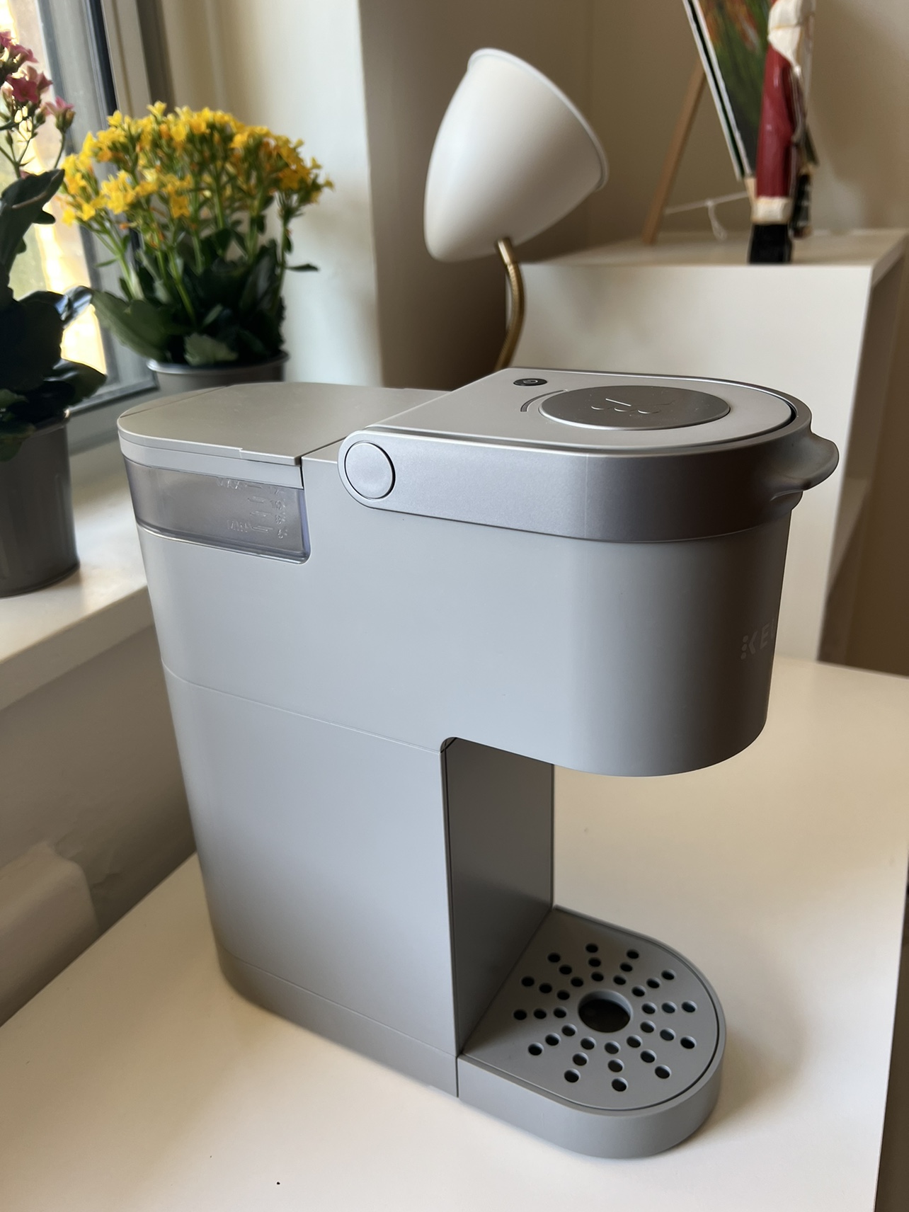 Keurig k-mini single serve k-cup pod coffee machine image indicator(2)