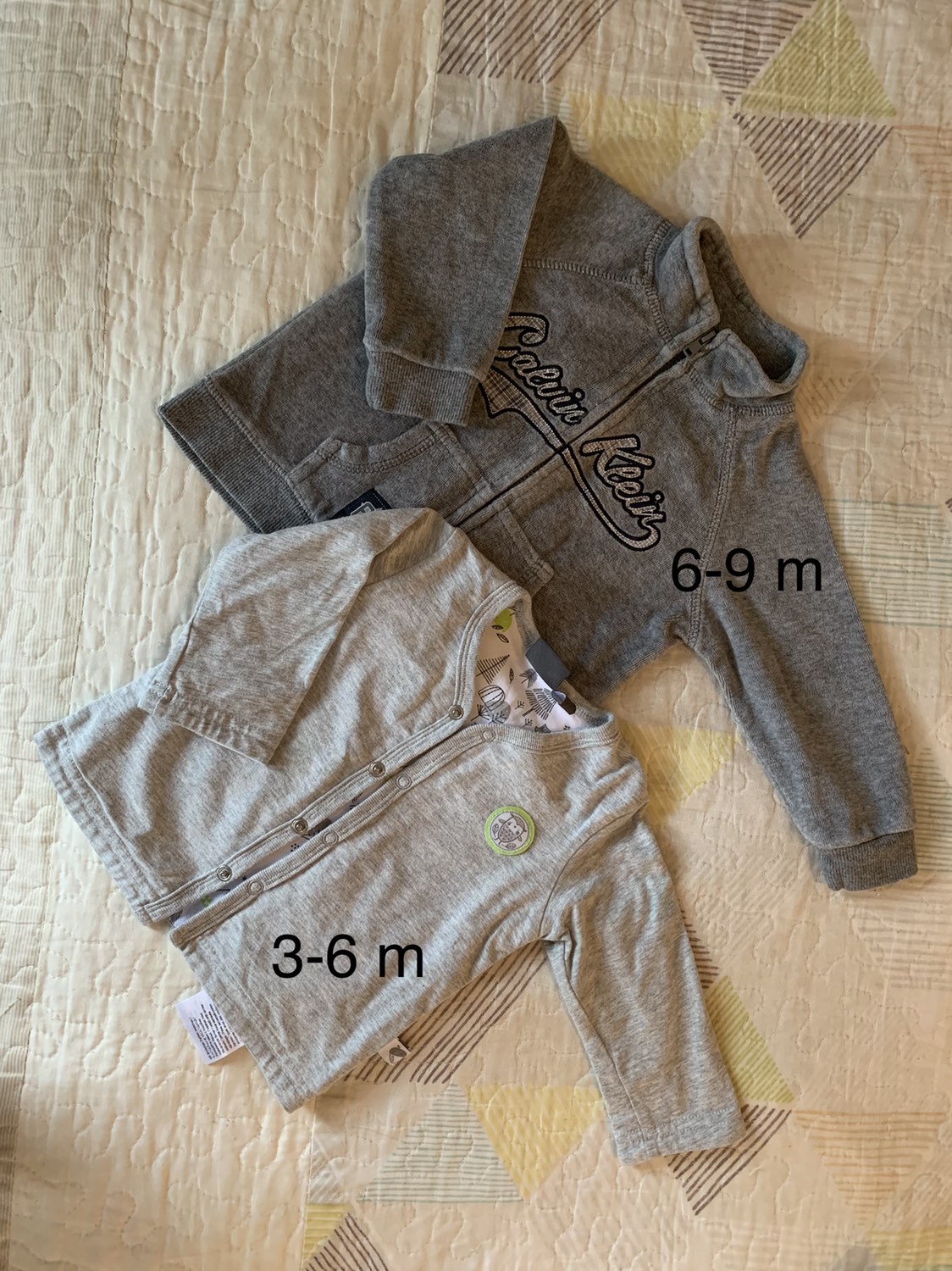 Lot of Baby boy clothes (from 0 to 12 months) image indicator(5)