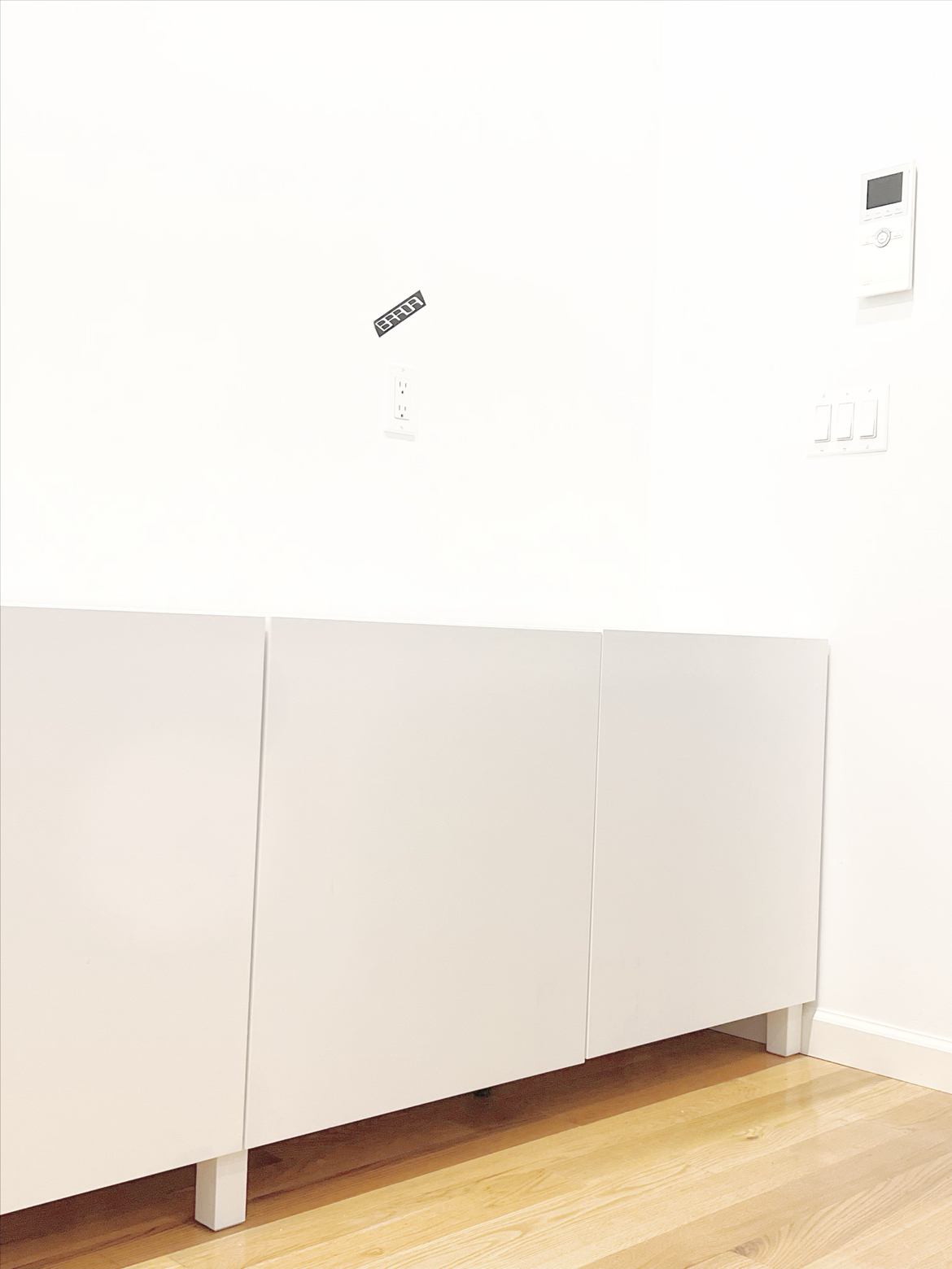 Ikea Besta storage unit, 4-doors - photo 2