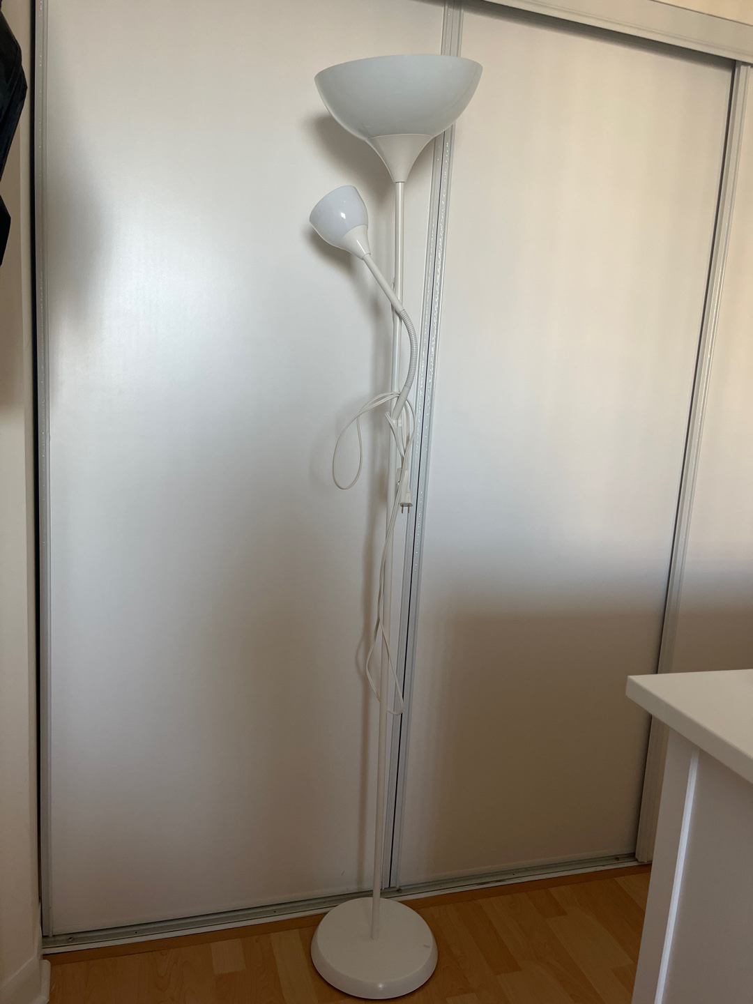 Floor stand