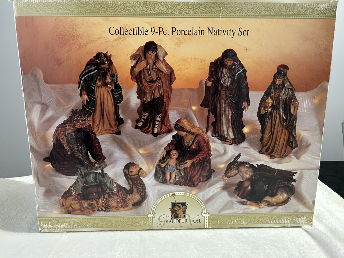 Nativity Set - Porcelain